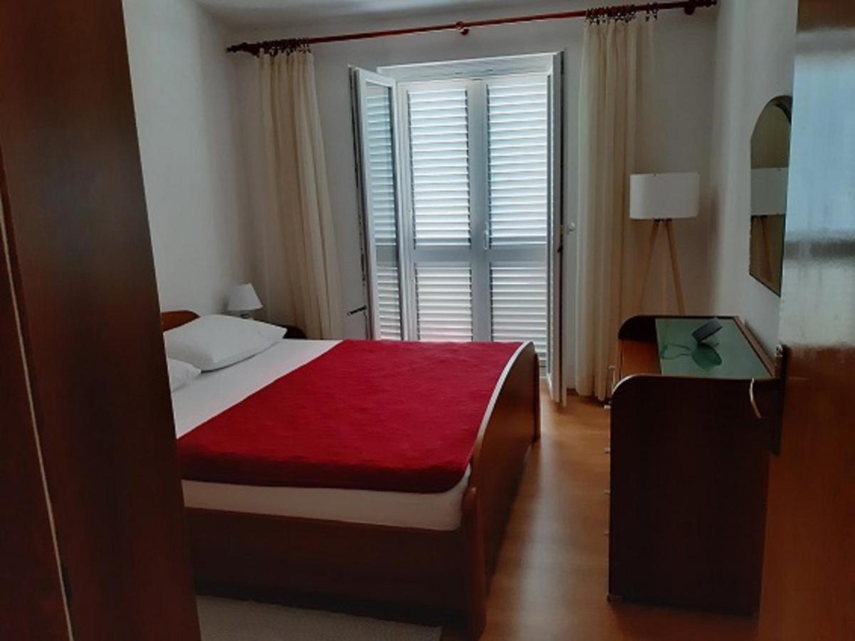 Apartmani Vesna Milisa Primošten Eksteriør bilde