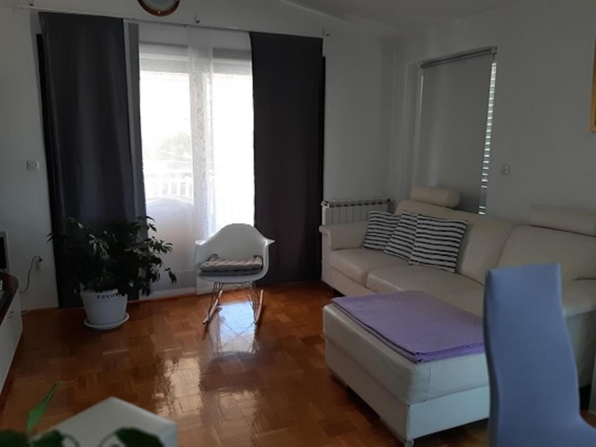 Apartmani Vesna Milisa Primošten Eksteriør bilde